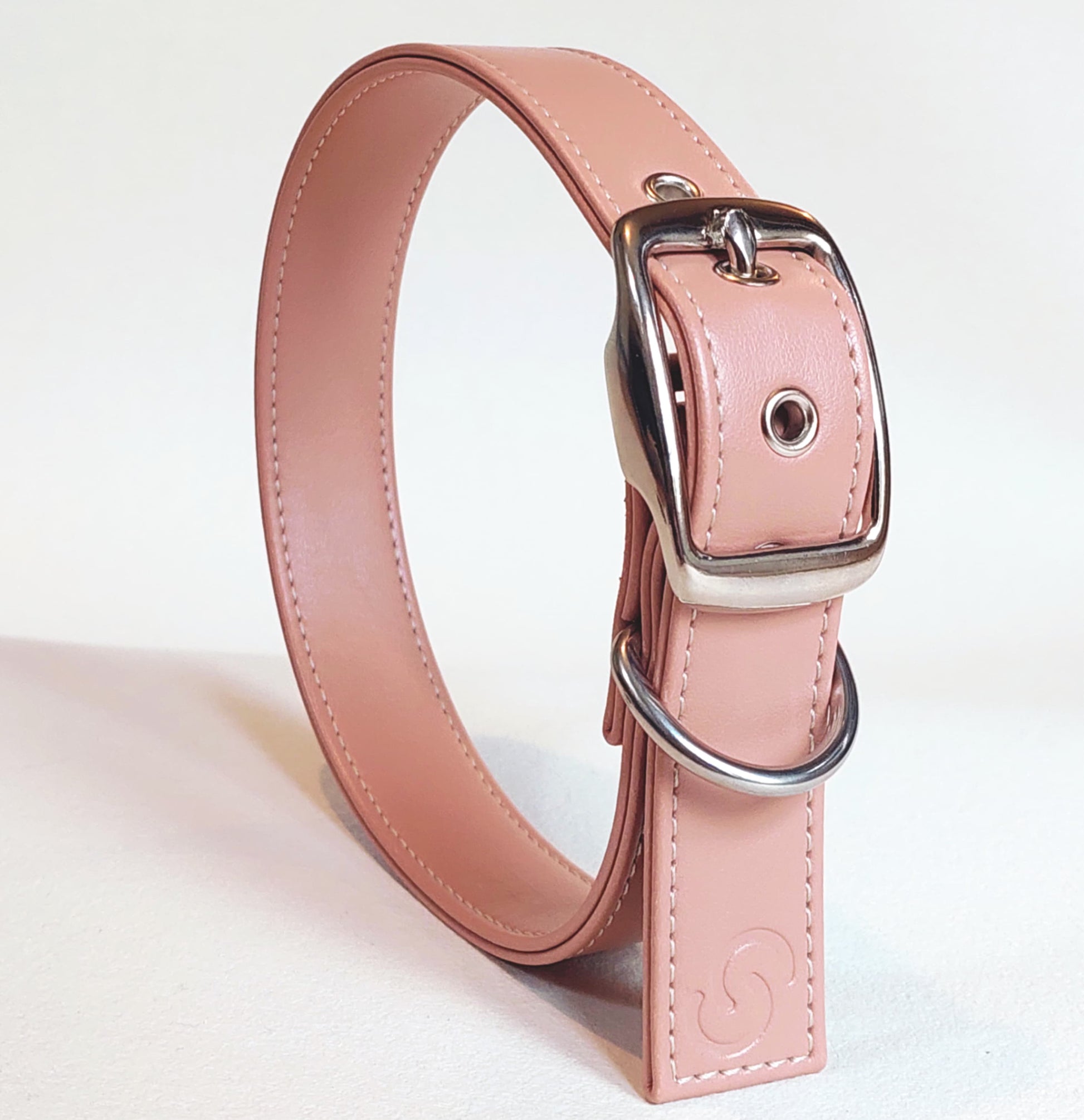 Skylos Collective apple leather luxury dog collar blush pink